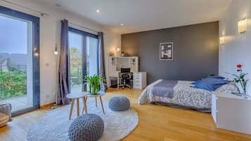 5 camere, ferro/asse da stiro, Wi-Fi, lenzuola