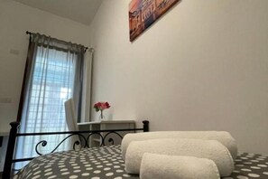 2 slaapkamers, een kluis op de kamer, een strijkplank/strijkijzer