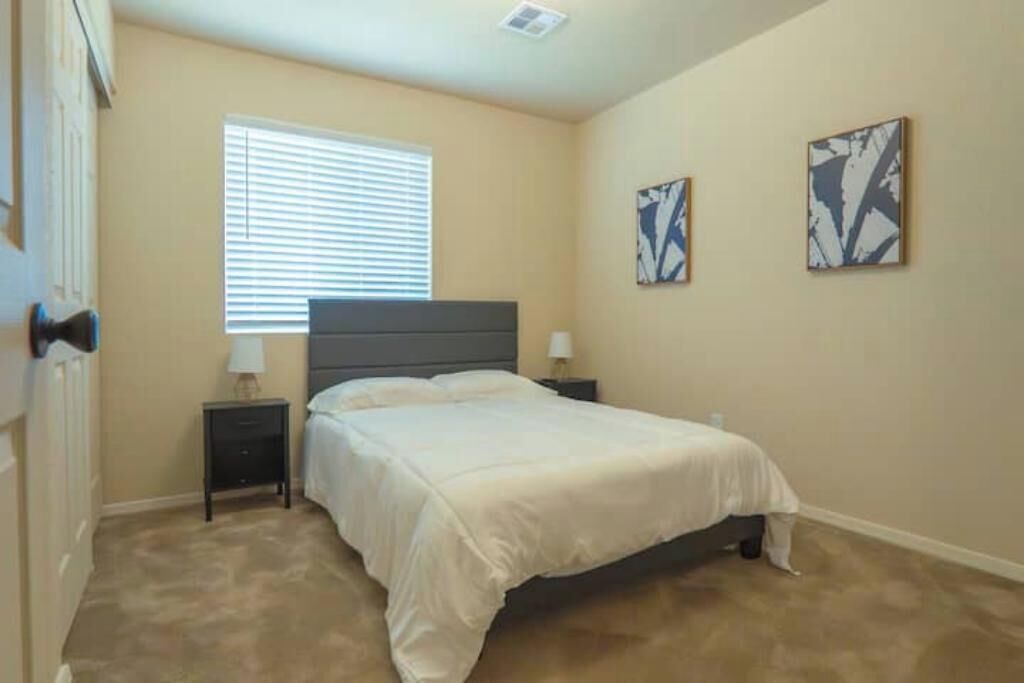 4 Schlafzimmer, Bügeleisen/Bügelbrett, WLAN, Bettwäsche