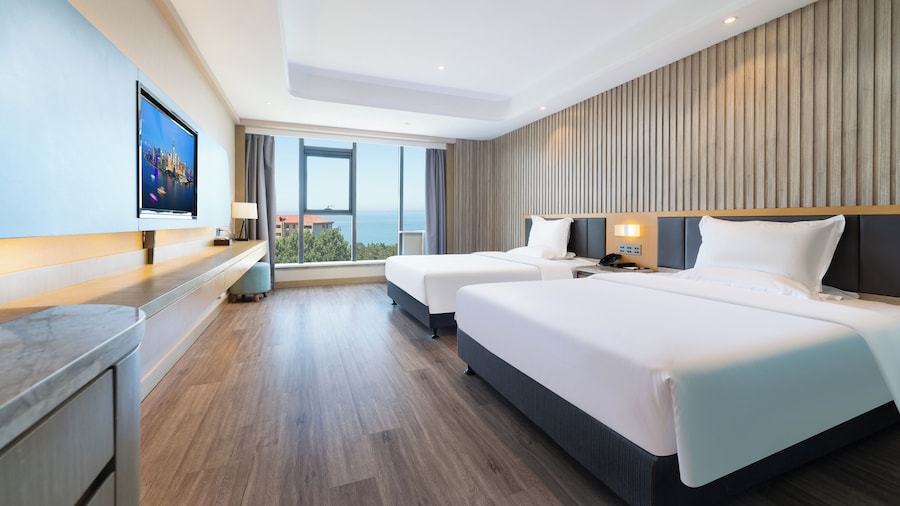 World Hotel Weihai Bathing Beach