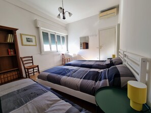 4 bedrooms, desk, iron/ironing board, WiFi