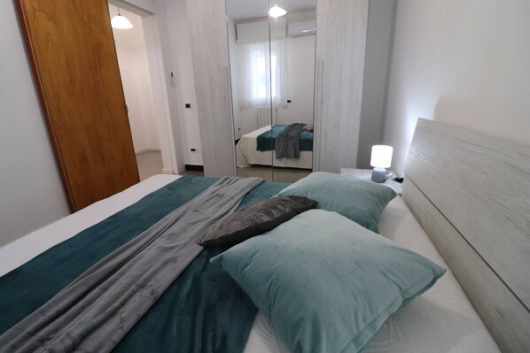 Leilighet, 2 soverom, røyk, balkong | 3 soverom