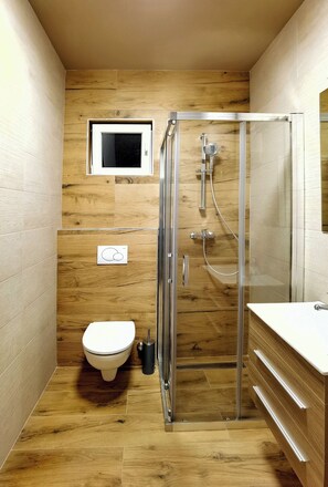 تجهيزات دش، مجففات شعر، مناشف، ورق حمّام