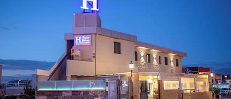 Voorkant van accommodatie