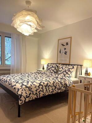 2 chambres, fer et planche à repasser, Wi-Fi gratuit, draps fournis