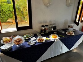 Desayuno buffet incluido todos los días