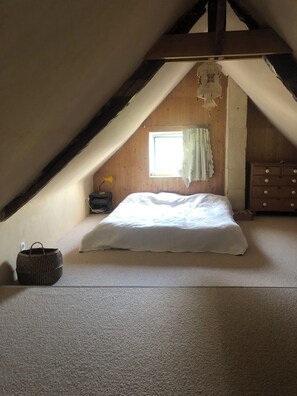 3 Schlafzimmer, Bügeleisen/Bügelbrett, Bettwäsche