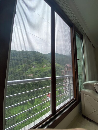 Komilo Homes, Çamlıhemşin