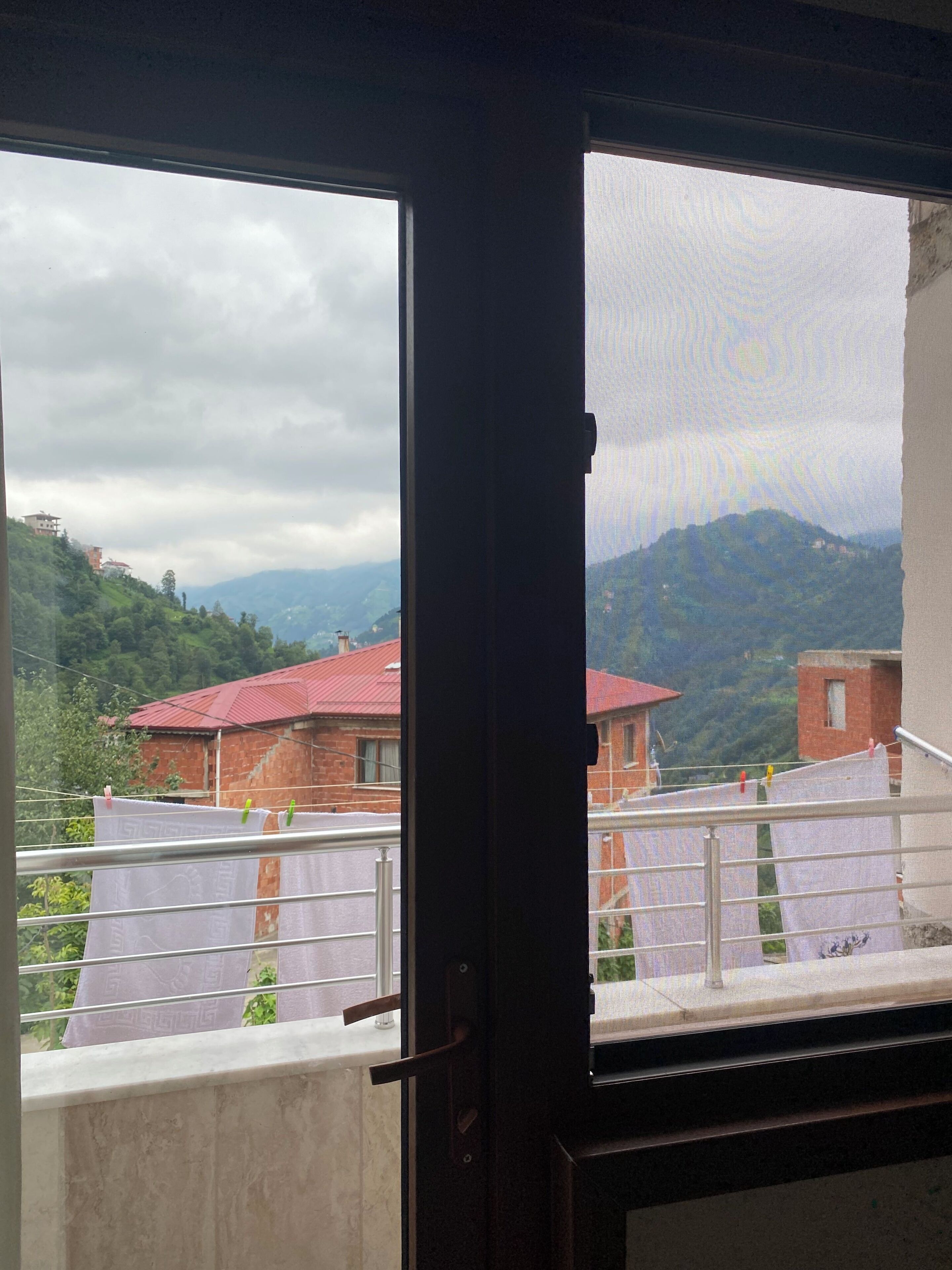 Apartemen Basic, balkon, pemandangan gunung | Pemandangan dari kamar