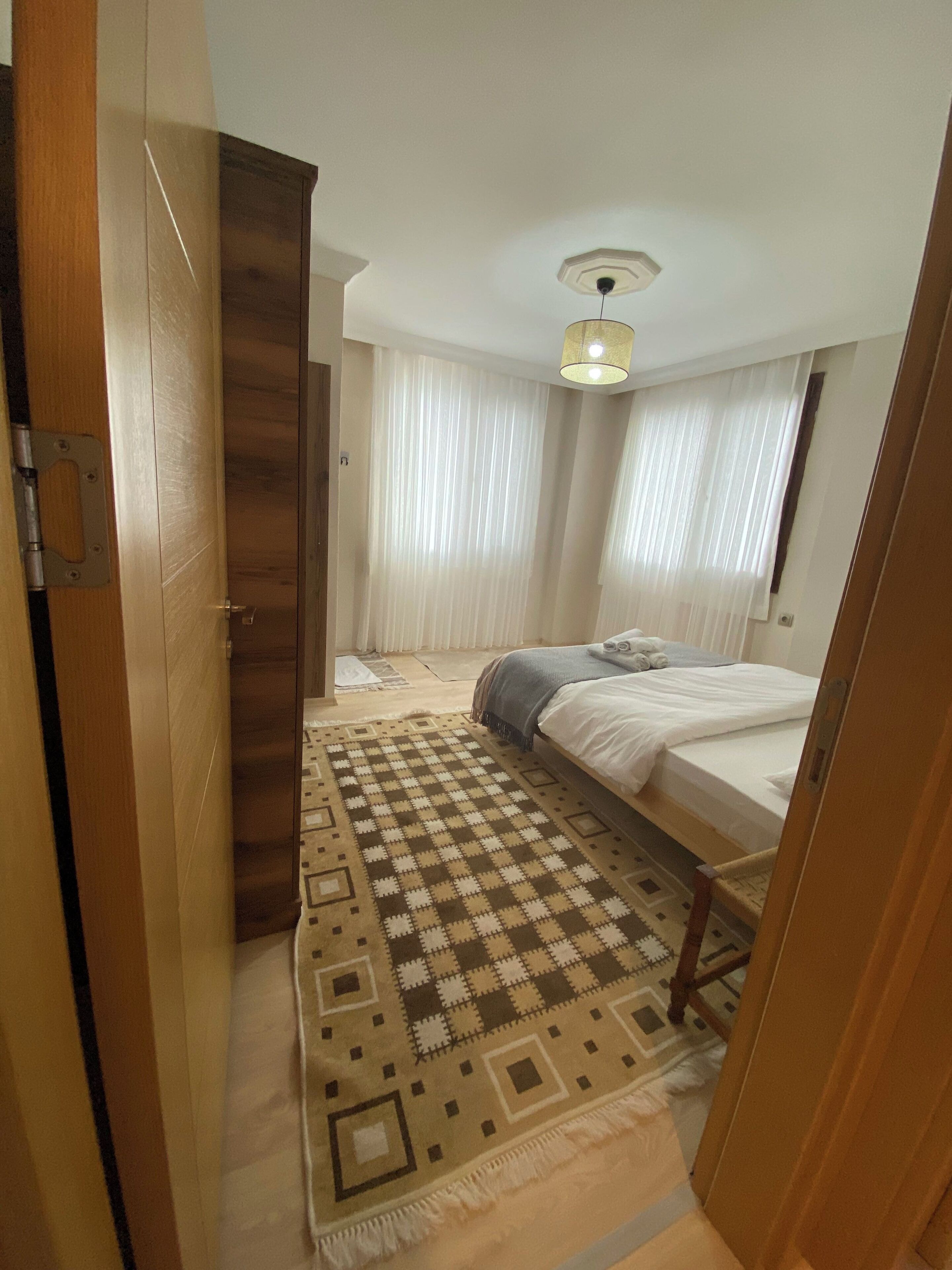 1 chambre, fer et planche à repasser, Wi-Fi gratuit