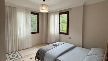 1 bedroom, iron/ironing board, free WiFi