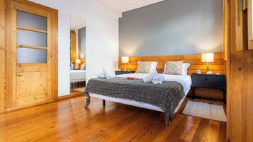 Apartment, 2 Bedrooms, Non Smoking | 2 bedrooms, iron/ironing board, free WiFi