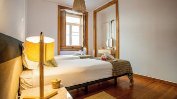 Apartment, 2 Bedrooms, Non Smoking | 2 bedrooms, iron/ironing board, free WiFi