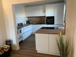 Private kitchen - Exceptional vacation apartment in modern style (Weiding)