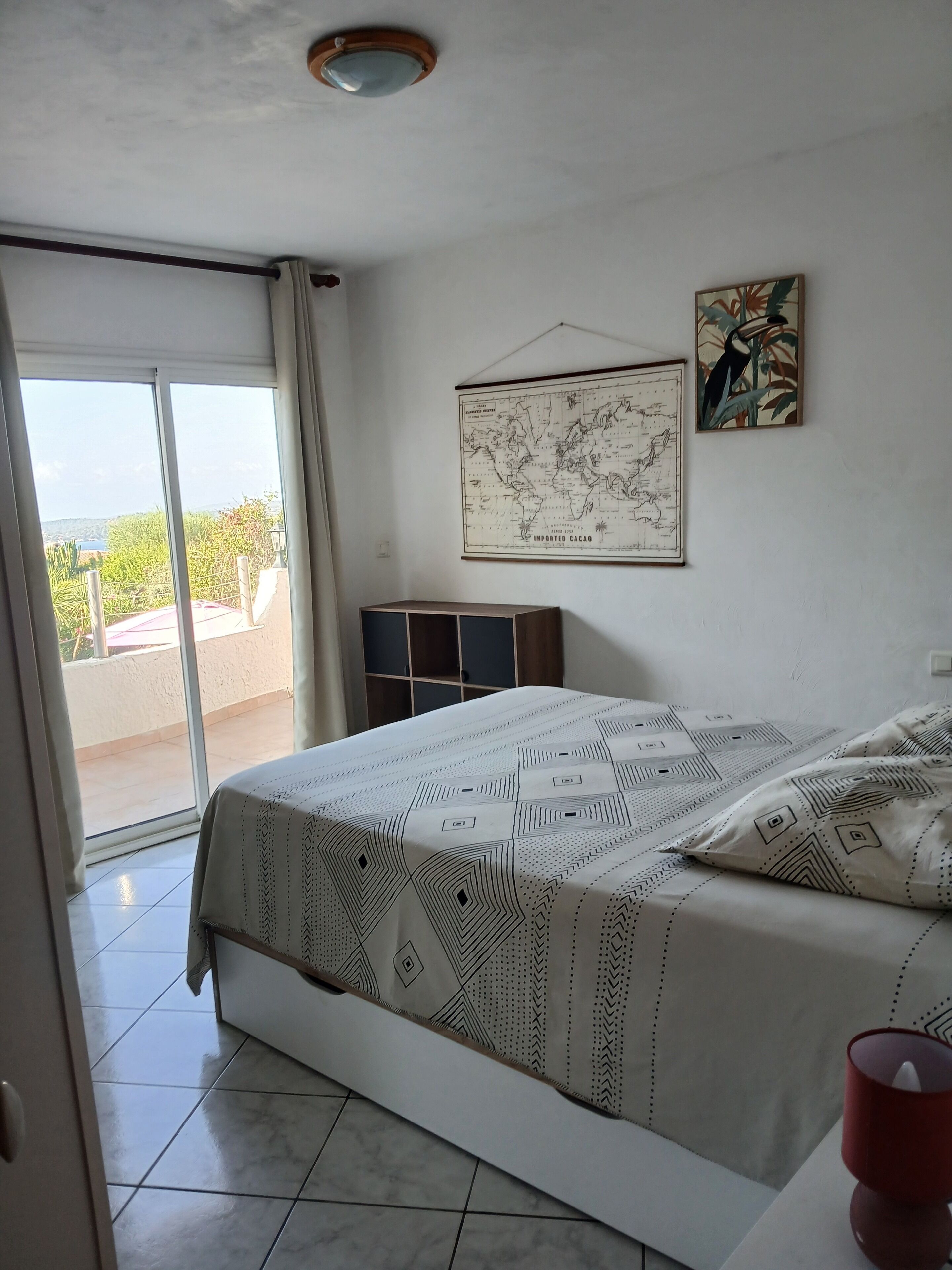 4 chambres, fer et planche à repasser, lit parapluie, Wi-Fi gratuit