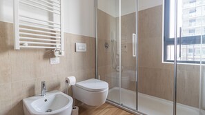 Apartment (2 Bedrooms) | Bathroom