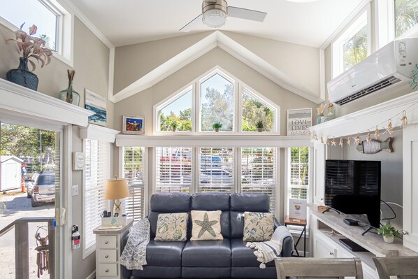 Smart TV - Kampground Paradise w/Kayaks, Heated Pool & Marina (Key Largo)