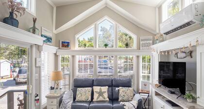 Kampground Paradise w/Kayaks, Heated Pool & Marina