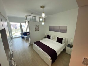 1 bedroom, iron/ironing board, WiFi, bed sheets - Yas Island Mayan Junior 1B Apartment 1 (Abu Dhabi)