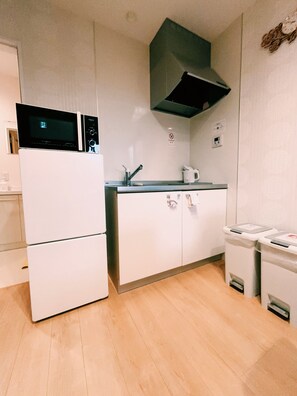 Microwave, stovetop
