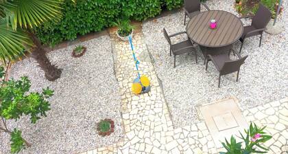 Vacation apartment, Croatia, Island Krk, 4-5 persons