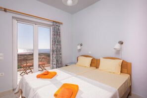 Comfort Villa, Sea View | In-room safe, blackout curtains, soundproofing, iron/ironing board - Cretan View (Chania)