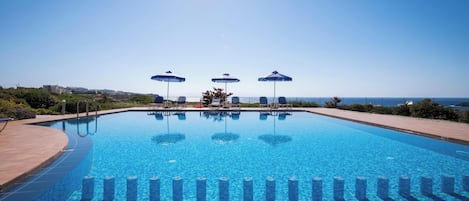 Villa Confort, vista al mar | Alberca privada