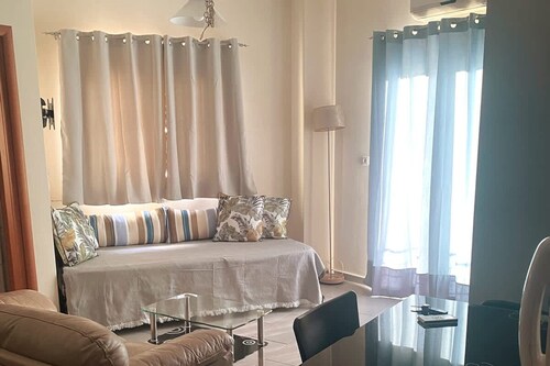 Arethousa Urban View - Chalkida s Cozy Nest