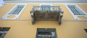 อธีนา เพกาซัส สวีทส์ - เมดูเซีย สปา ลักชัวรี เอสเคป