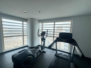 Departamento, varias habitaciones, con acceso para personas discapacitadas, para fumadores | Sala de fitness