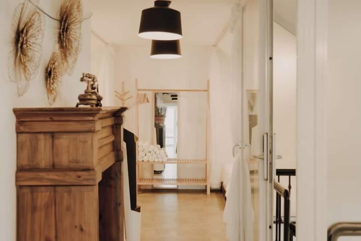 1 quarto, espaço de trabalho para notebook, Wi-Fi de cortesia
