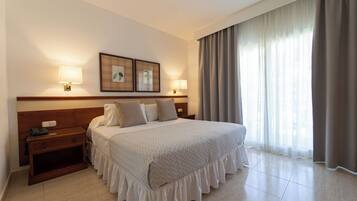 Habitación Confort doble, no fumadores | Cortinas opacas, sistema de insonorización, wifi gratis