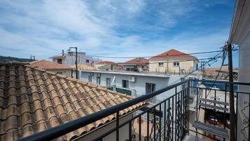 Standard Double or Twin Room, City View | In-room safe, soundproofing, free WiFi