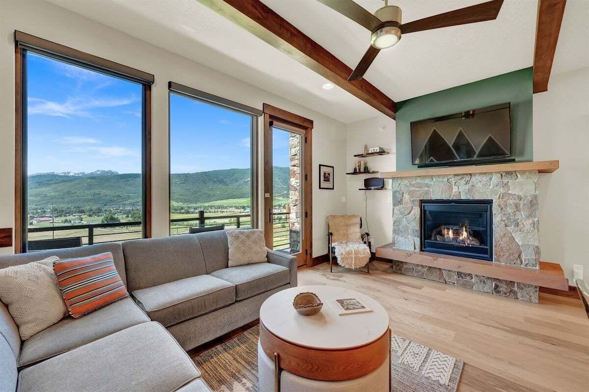 Smart TV, fireplace, video games, books