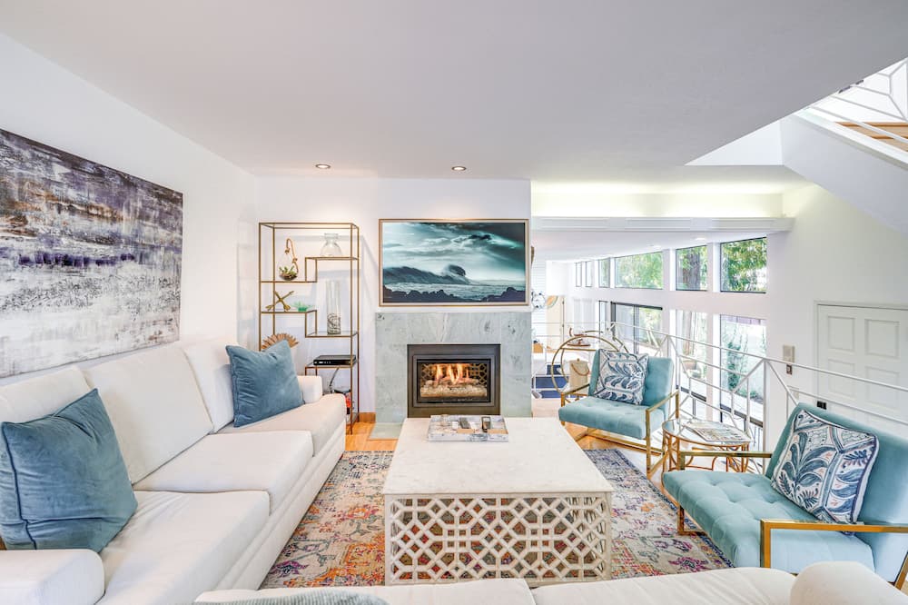 Swim, Golf & Relax: Luxe Townhome in Aptos - Corralitos, CA