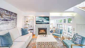 Apartment (3 Bedrooms) | Front of property