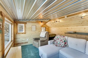 Cottage (1 Bedroom) | Interior