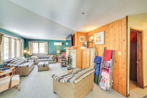House (5 Bedrooms) | Interior