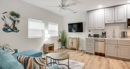 Walk to Beach! St Augustine Escape, Patio & Grill