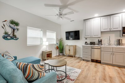 Walk to Beach! St Augustine Escape, Patio & Grill