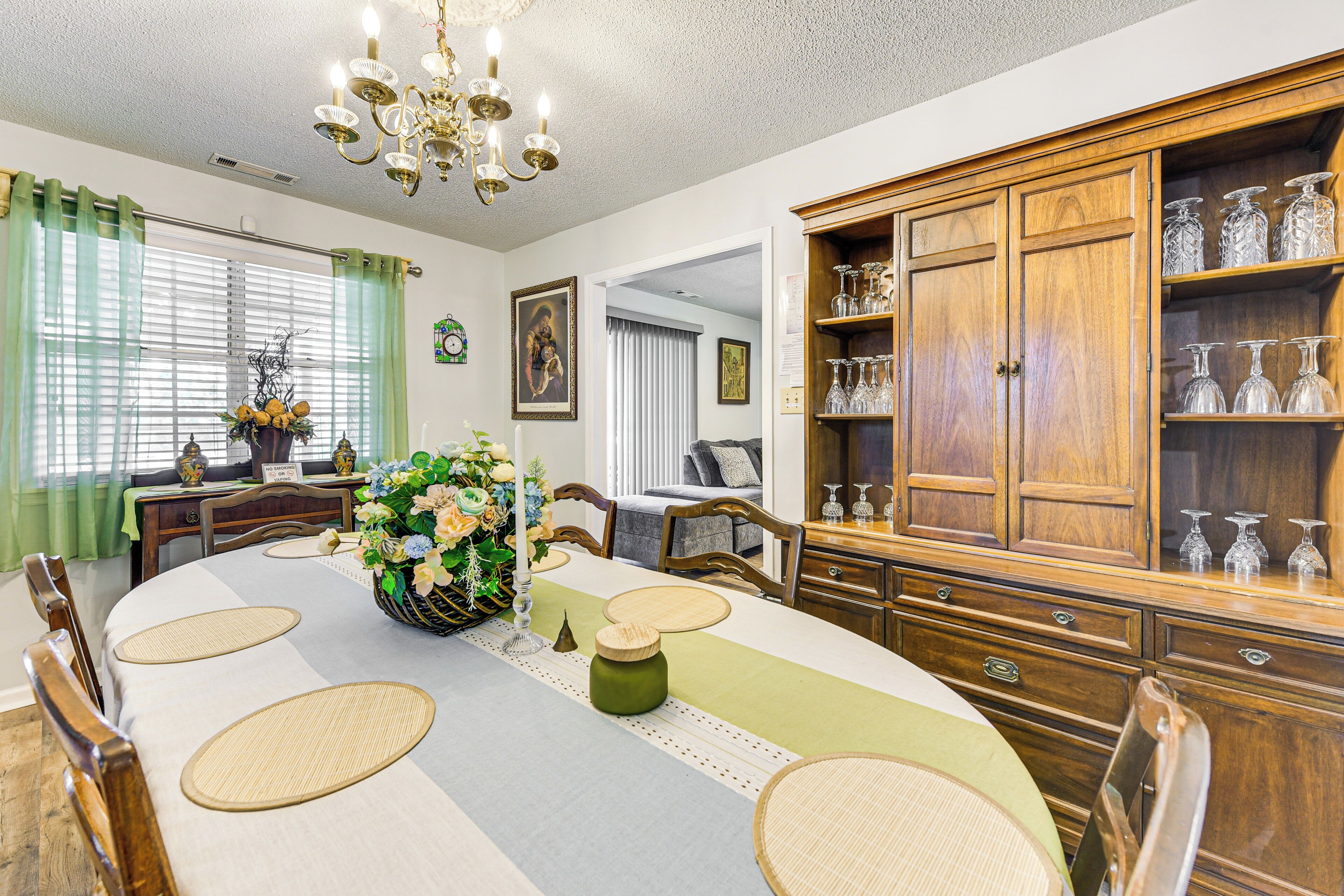 House (4 Bedrooms) | Interior