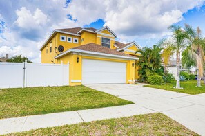 Interior - 12 Mi to Disney World: Poolside Paradise! (Davenport)