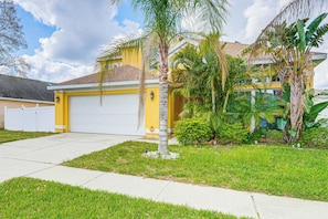 House (4 Bedrooms) | Interior - 12 Mi to Disney World: Poolside Paradise! (Davenport)