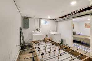 Apartment (2 Bedrooms) | Interior - 'mcbride Cul-de-sac' Quiet Apt for Extended Stays (Independence)