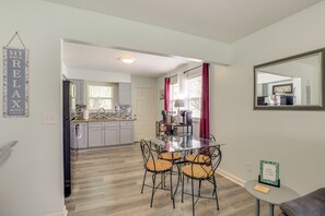Apartment (2 Bedrooms) | Interior - 'mcbride Cul-de-sac' Quiet Apt for Extended Stays (Independence)