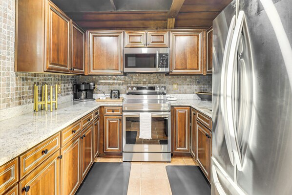 House (3 Bedrooms) | Interior