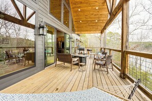 House (4 Bedrooms) | Front of property