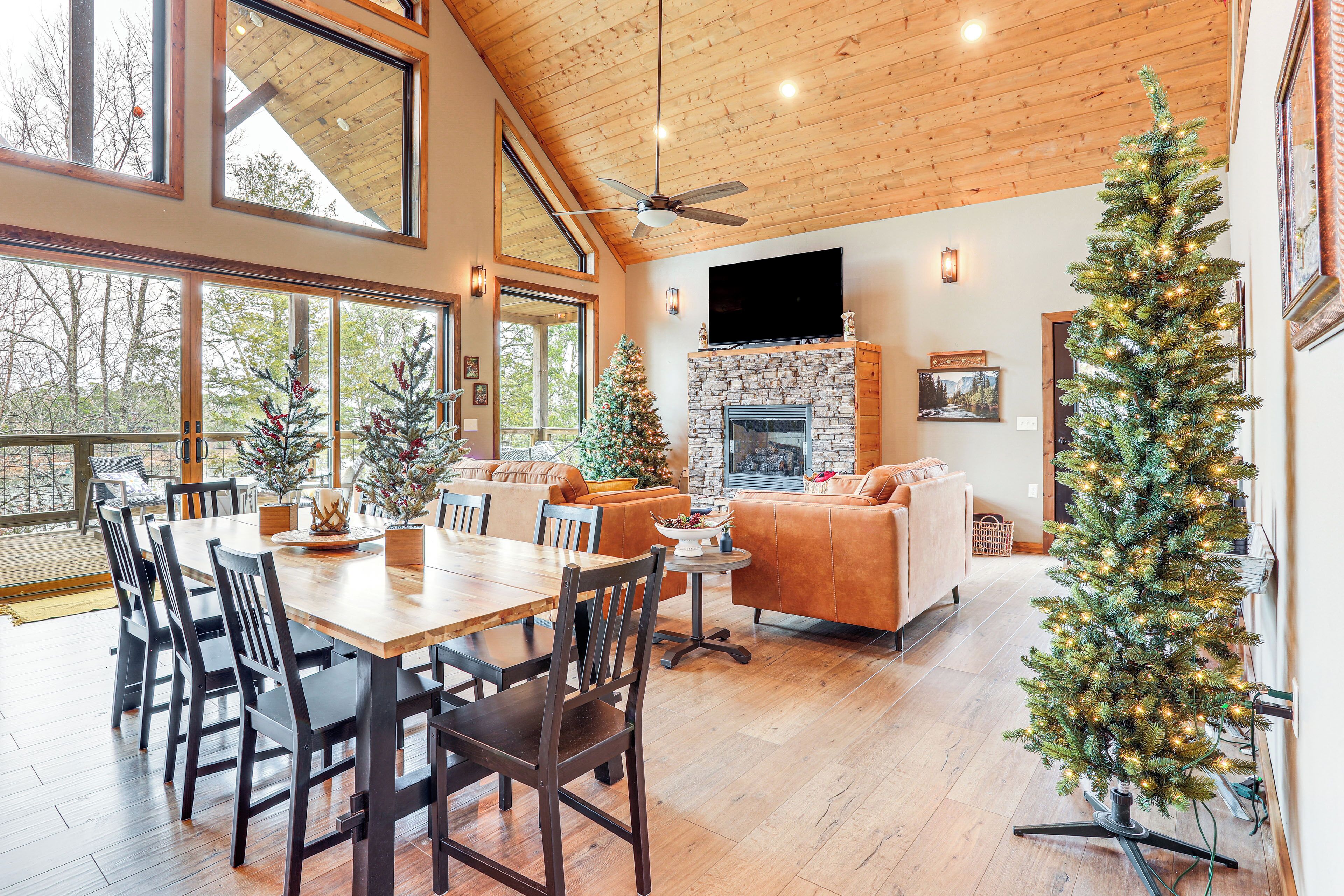 House (4 Bedrooms) | Interior