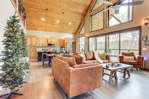 House (4 Bedrooms) | Interior - Lake Views & Golf Access at Secluded Drasco Lodge (Drasco)
