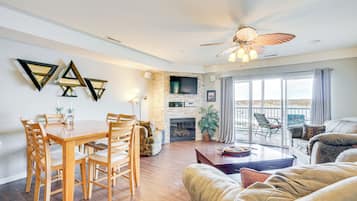 Apartemen (3 Bedrooms) | Bagian depan properti